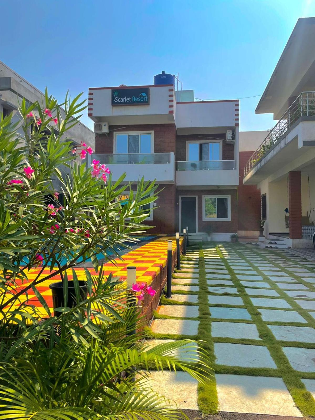 Scarlet Resort Алибаг Экстерьер фото